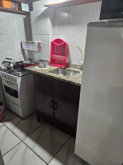 Apto No Calcadao De Apartment